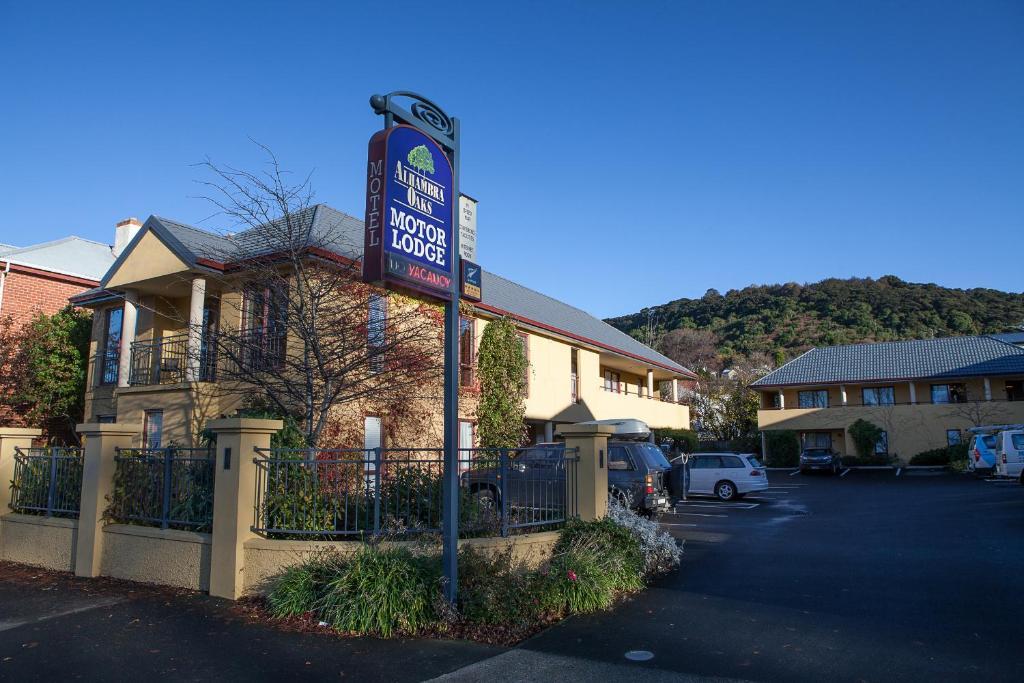 Alhambra Oaks Motor Lodge Dunedin Buitenkant foto