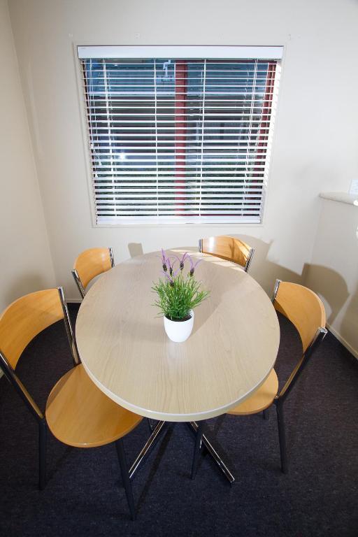 Alhambra Oaks Motor Lodge Dunedin Kamer foto