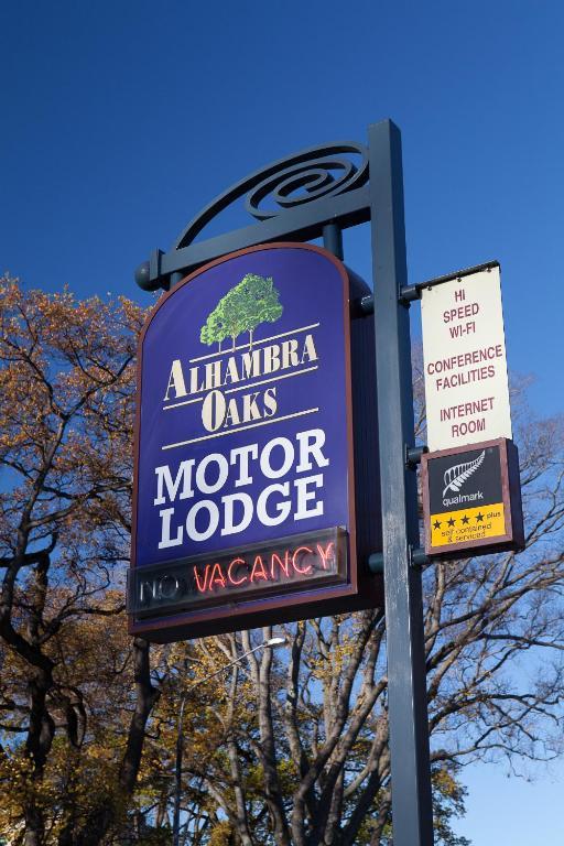 Alhambra Oaks Motor Lodge Dunedin Buitenkant foto