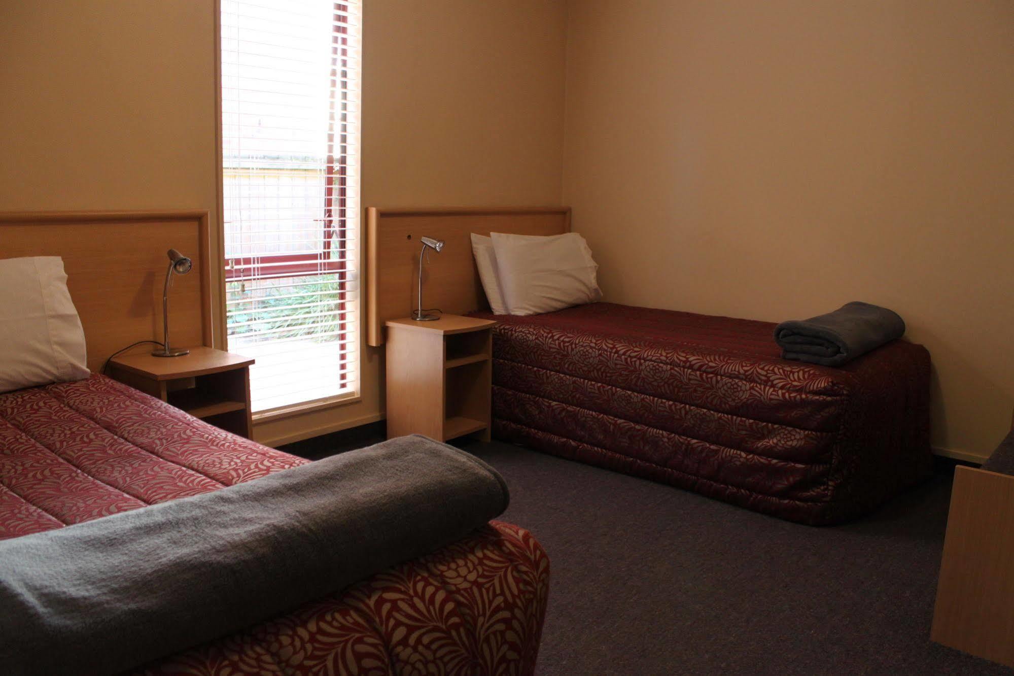 Alhambra Oaks Motor Lodge Dunedin Buitenkant foto