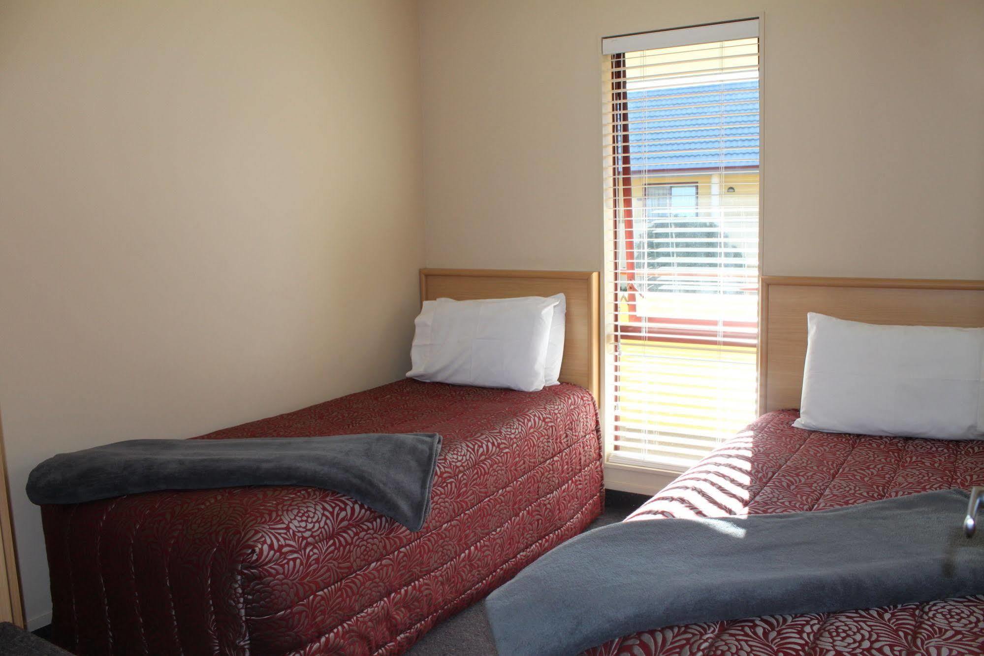 Alhambra Oaks Motor Lodge Dunedin Buitenkant foto