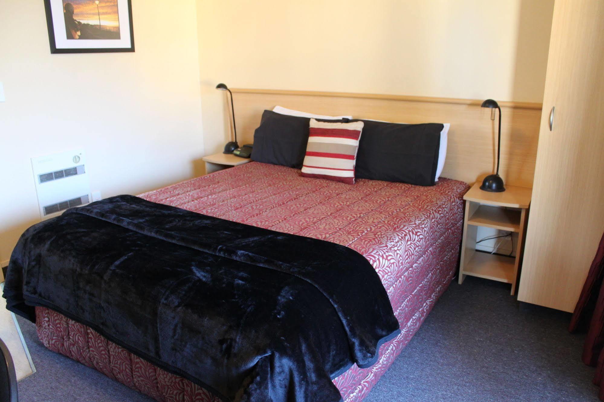 Alhambra Oaks Motor Lodge Dunedin Buitenkant foto